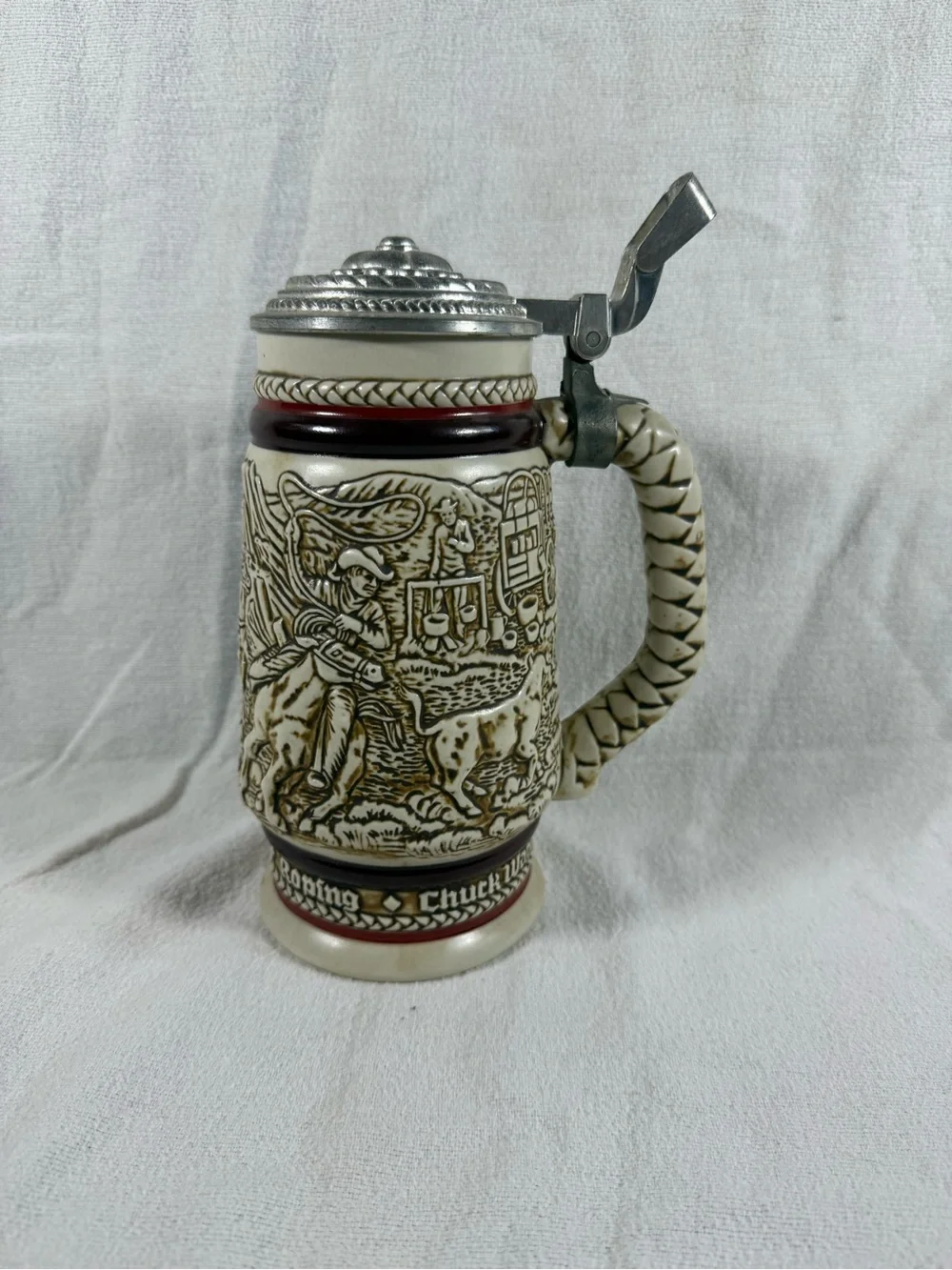 Vintage Avon 1980 Cattle Drive Stage Coach Cowboy Roping Chuckwagon Beer Stein